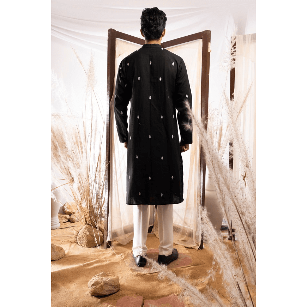 Aristrocratic Embroidewred Long Kurta